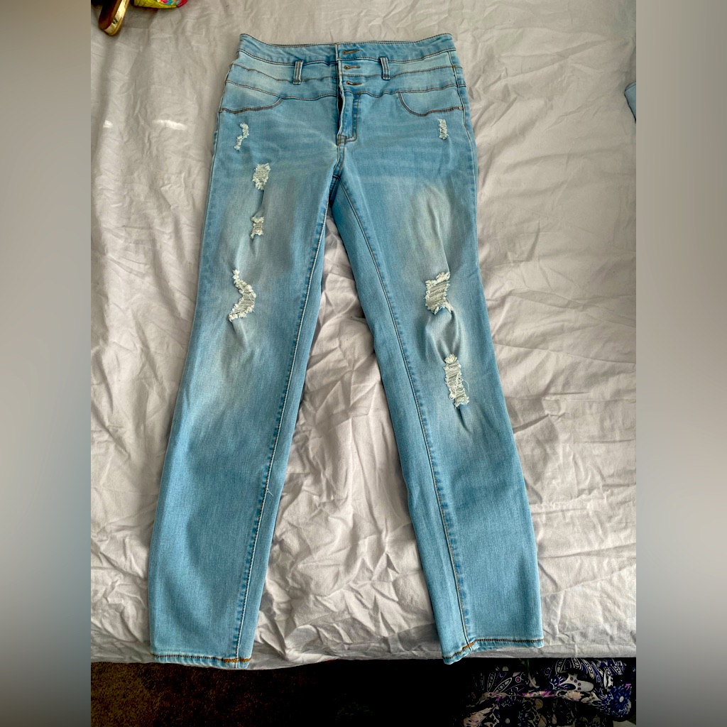 Refuse Jeans
